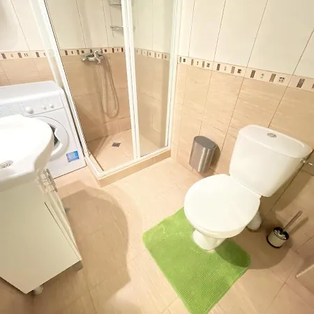 Two Bedroom In Saint Vlas. Siana 3 Apartment *